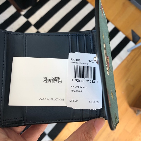 BRAND NEW Coach wallet - Picture 5 of 5